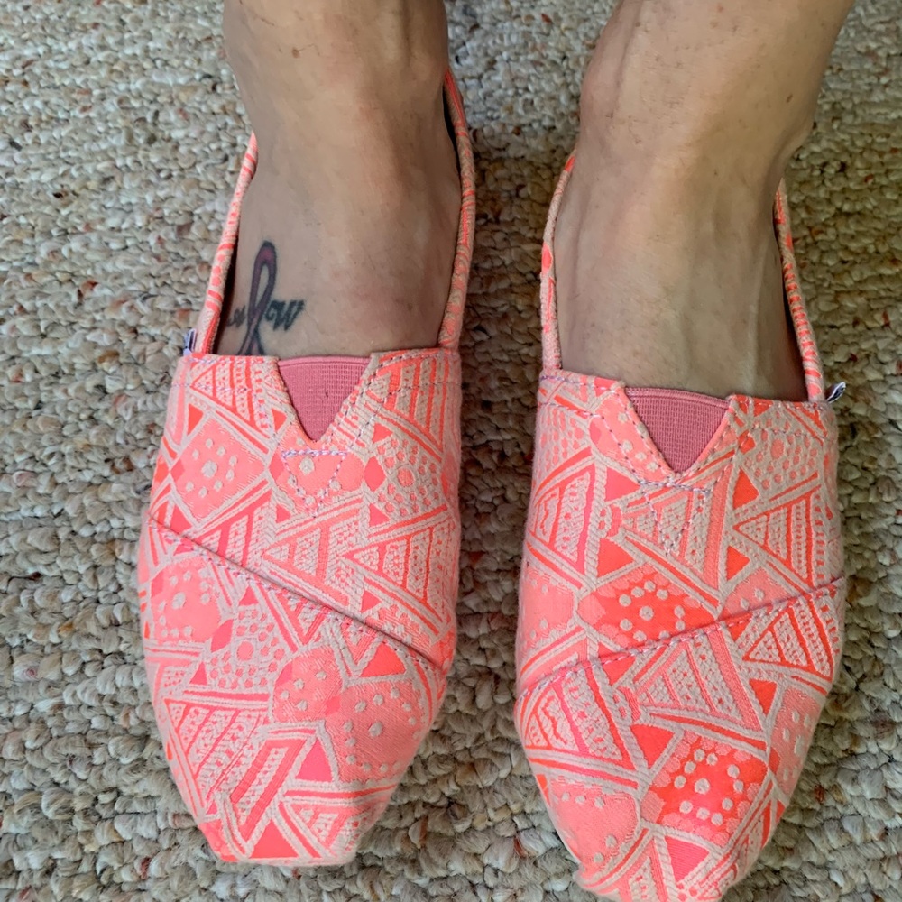 TOMS women shoe W7